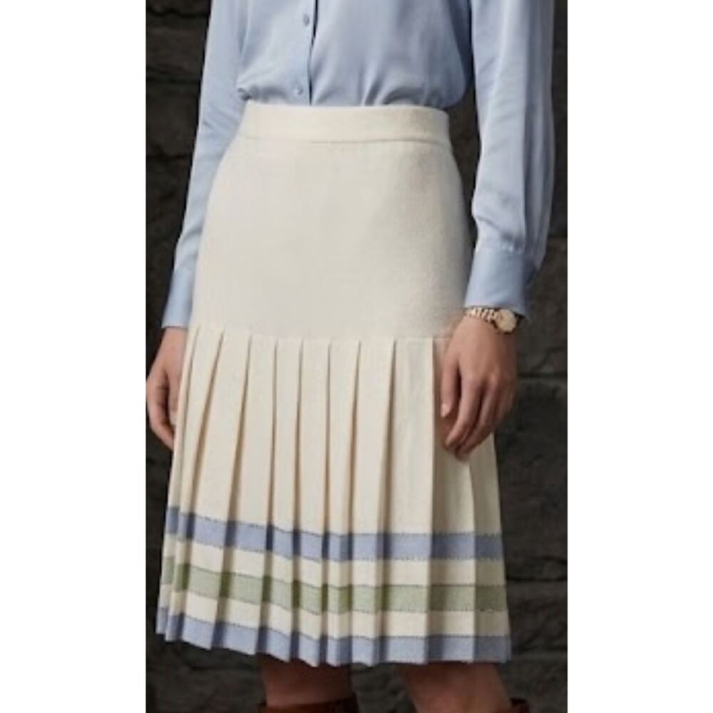 St John Knitted  Pleated Skirt Cream Blue Green Silver Studs Size 14 - Picture 9 of 9